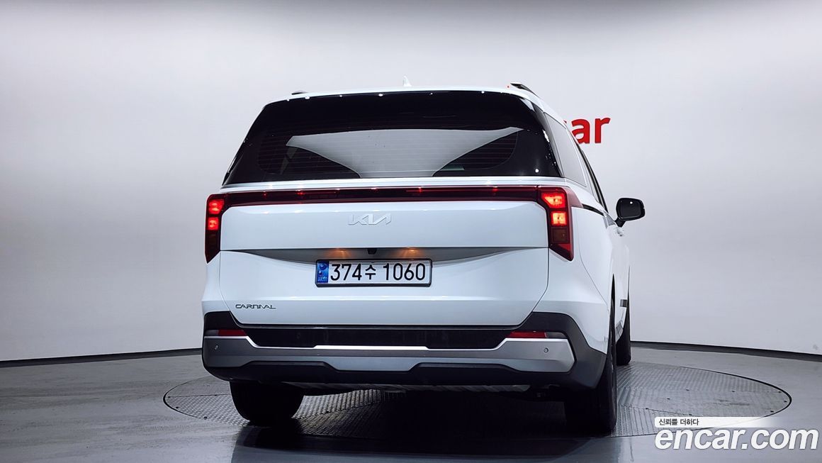 Kia Carnival 9-Seater Prestige, 2024