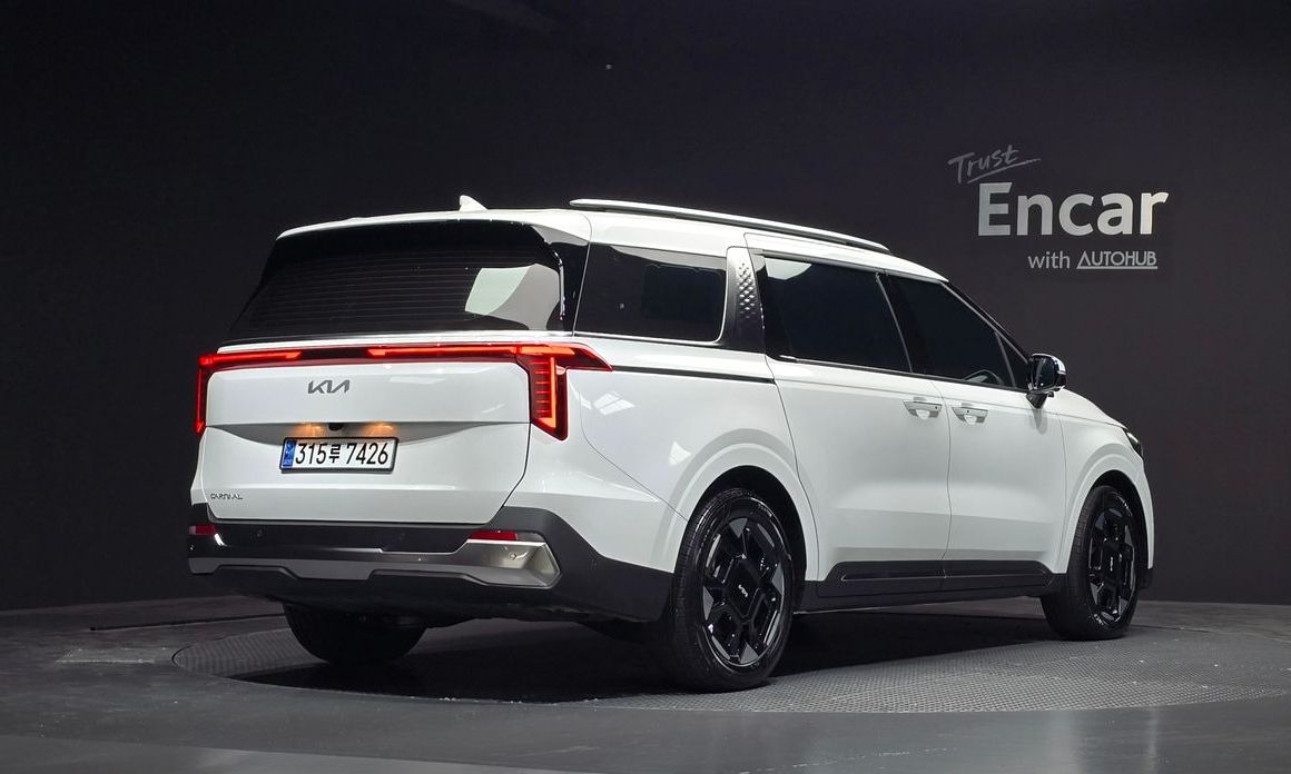 Kia Carnival 9-Seater Noblesse, 2025