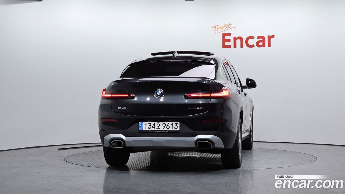 BMW X4 xDrive20i xLine, 2022