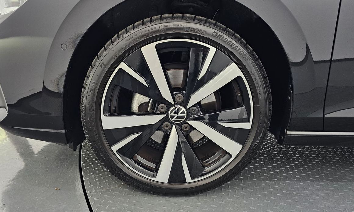 Volkswagen Golf 2.0 TDI Prestige, 2025