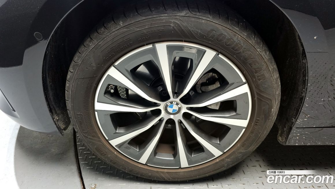 BMW 3-Series 320i, 2022