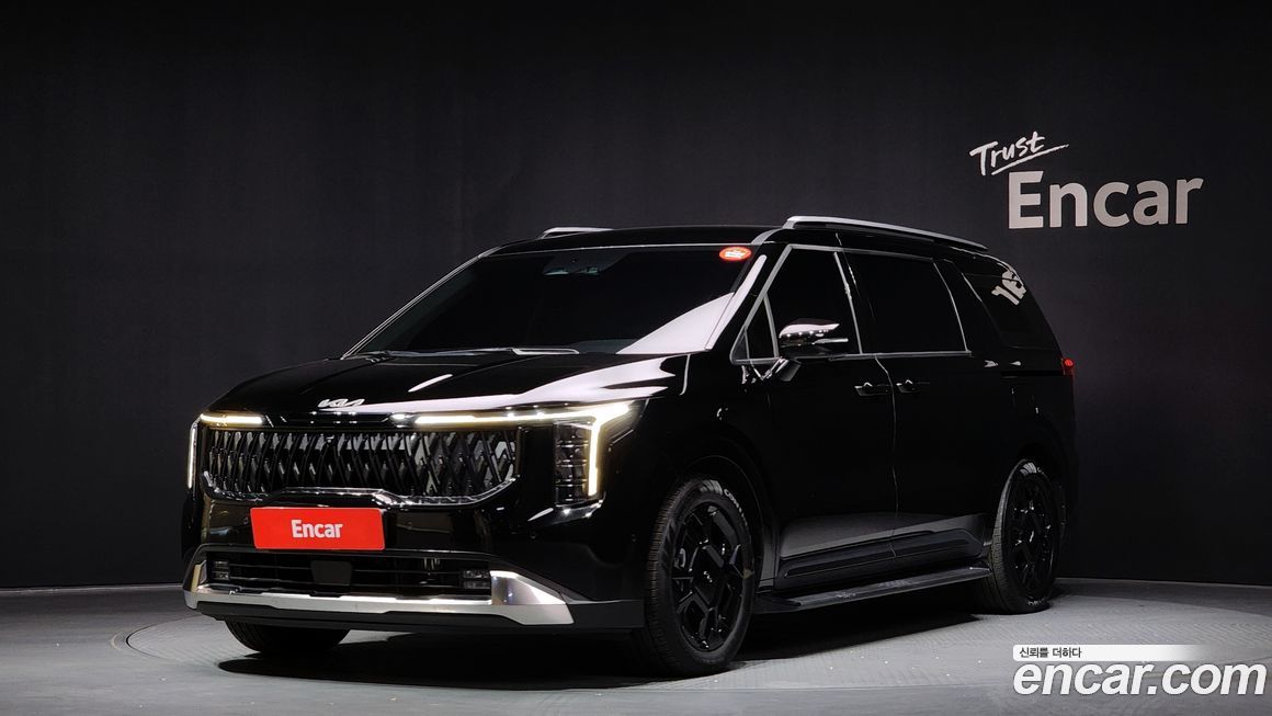Kia Carnival 9-Seater Signature, 2024