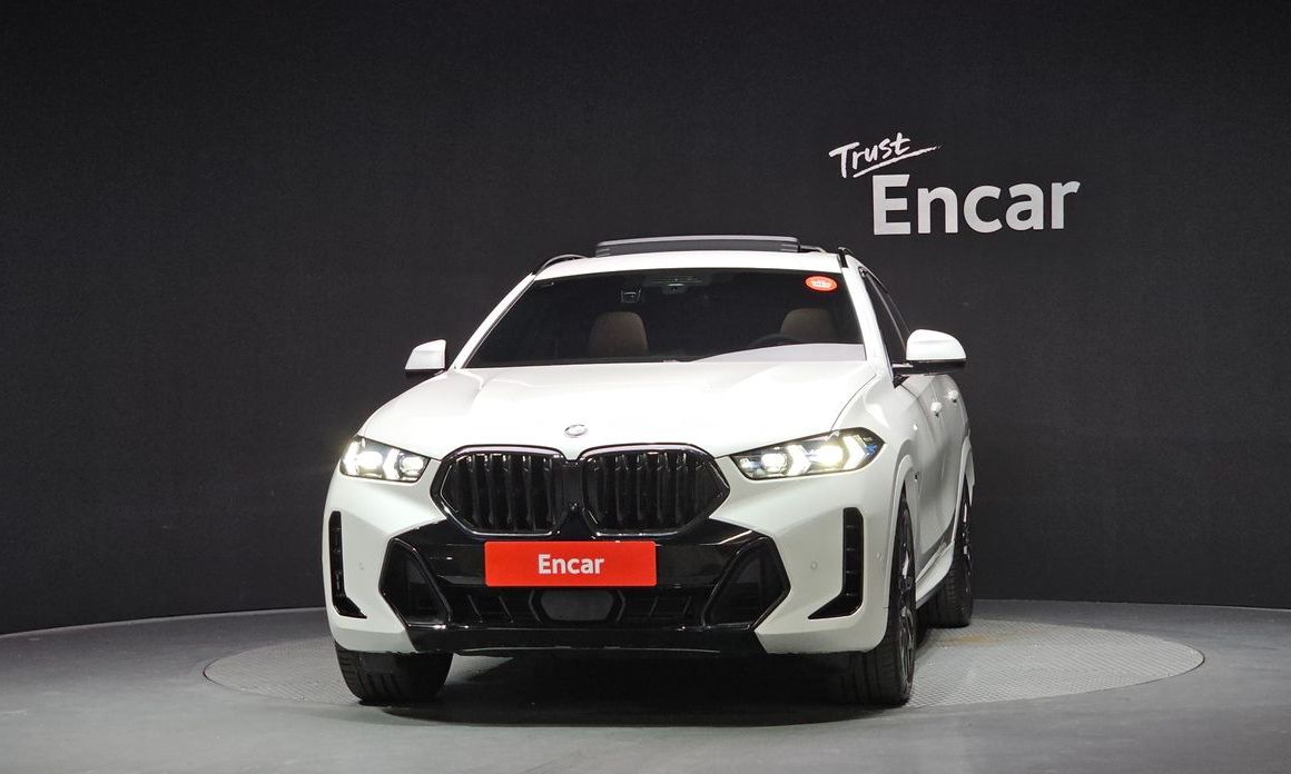 BMW X6 xDrive40i M Sport, 2024