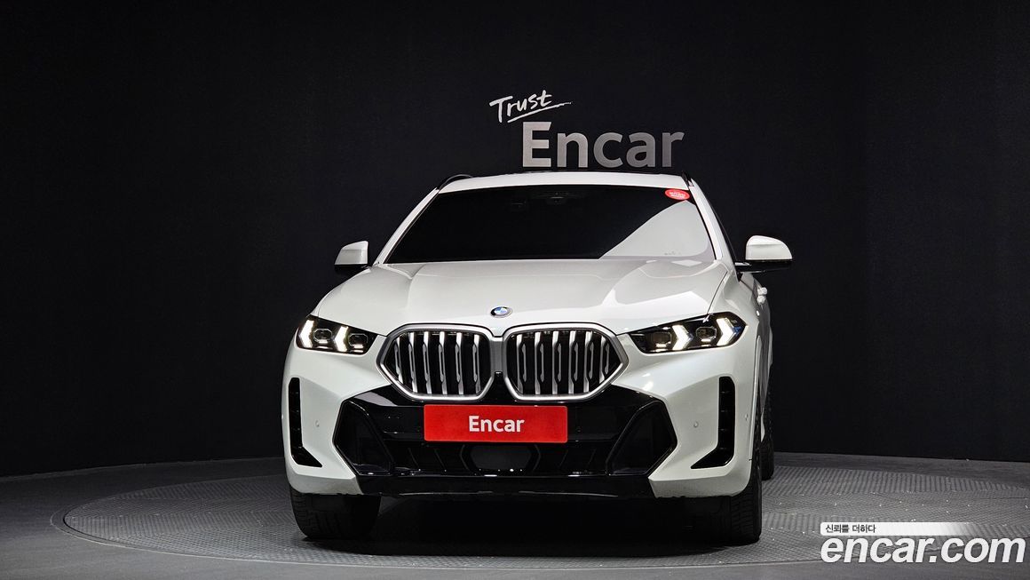 BMW X6 xDrive40i M Sport, 2025