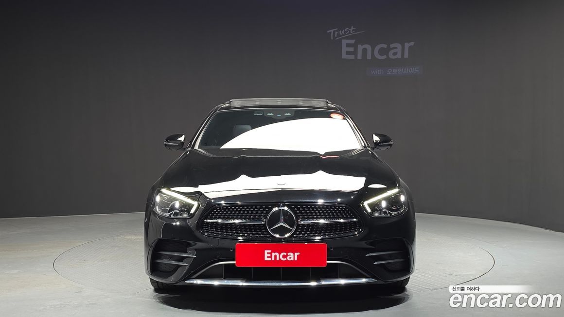 Mercedes-Benz E-Class E350 4MATIC AMG Line, 2022