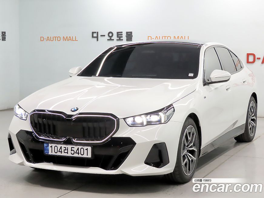 BMW 5-Series 520i M Sport, 2026