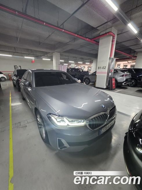 BMW 5-Series 523d xDrive Luxury, 2023