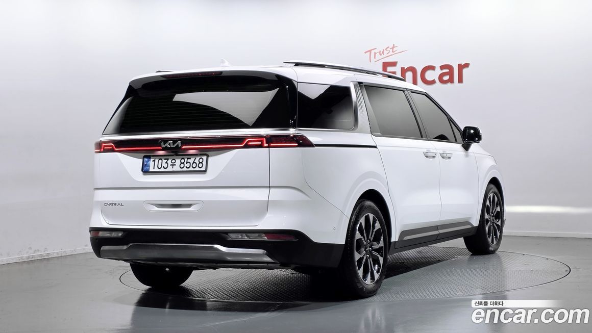Kia Carnival 9-Seater Signature, 2023