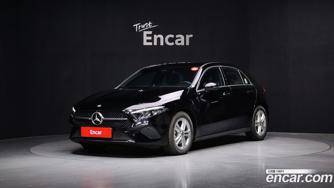 Mercedes-Benz A-Class A220 Hatchback, 2025
