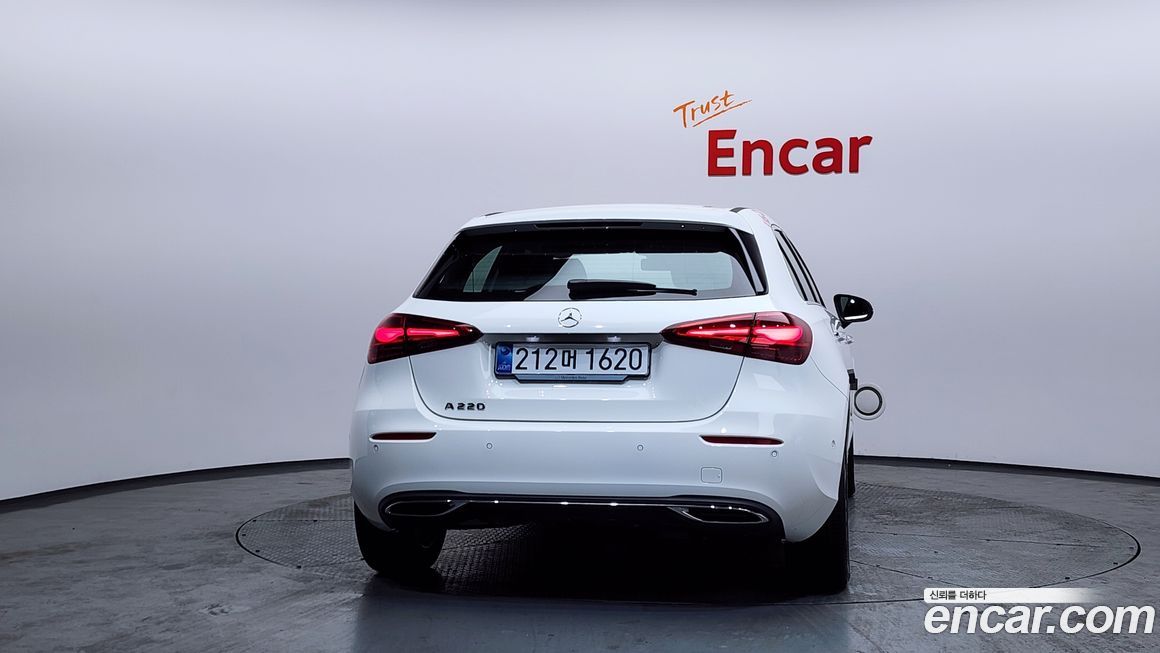 Mercedes-Benz A-Class A220 Hatchback, 2025