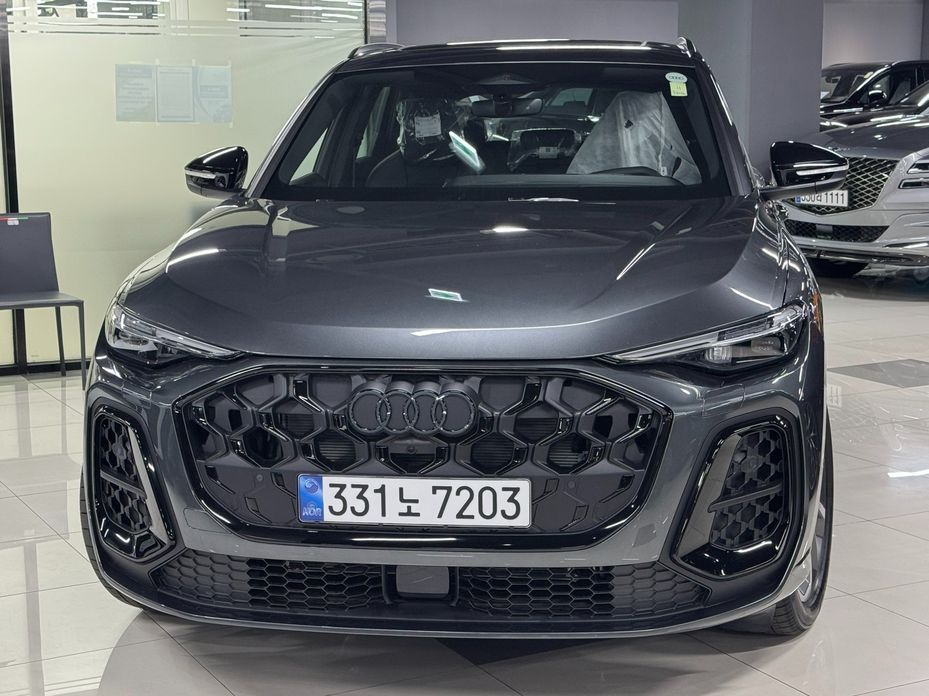 Audi Q5 40 TDI Quattro S Line Black Edition, 2025