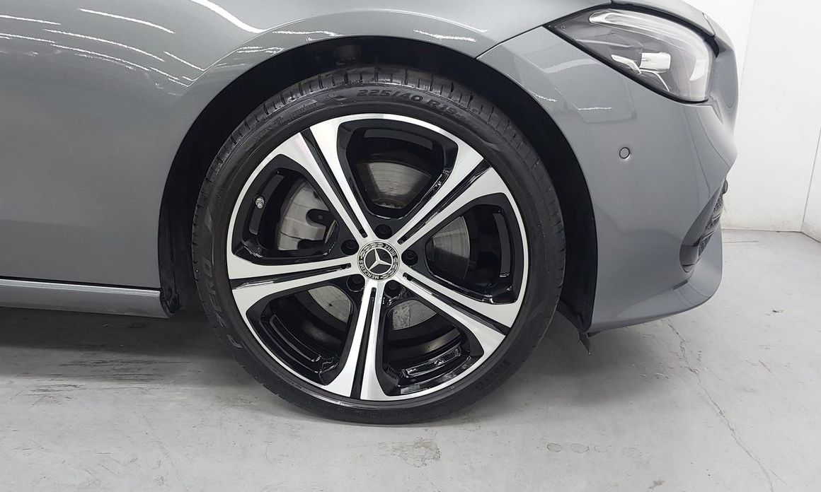 Mercedes-Benz C-Class C300 4MATIC Avantgarde, 2023