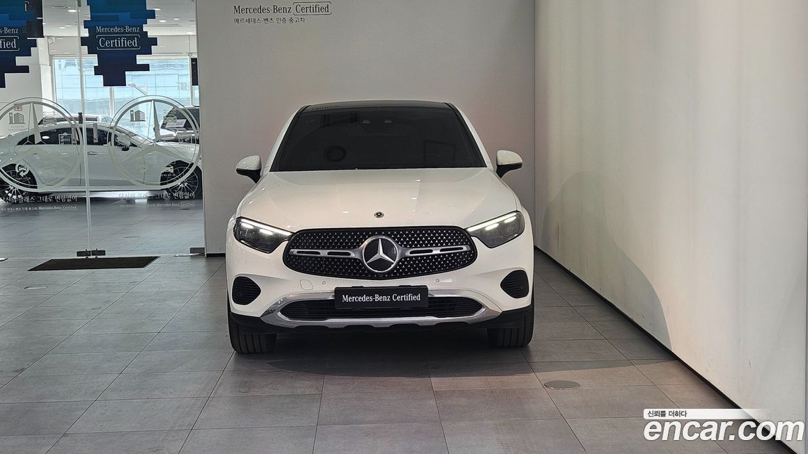 Mercedes-Benz GLC-Class GLC300 4MATIC Avnatgarde Coupe, 2025