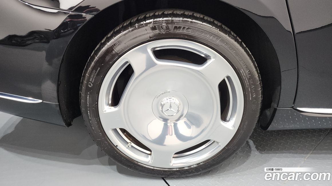 Mercedes-Benz S-Class Maybach S580 4MATIC, 2024