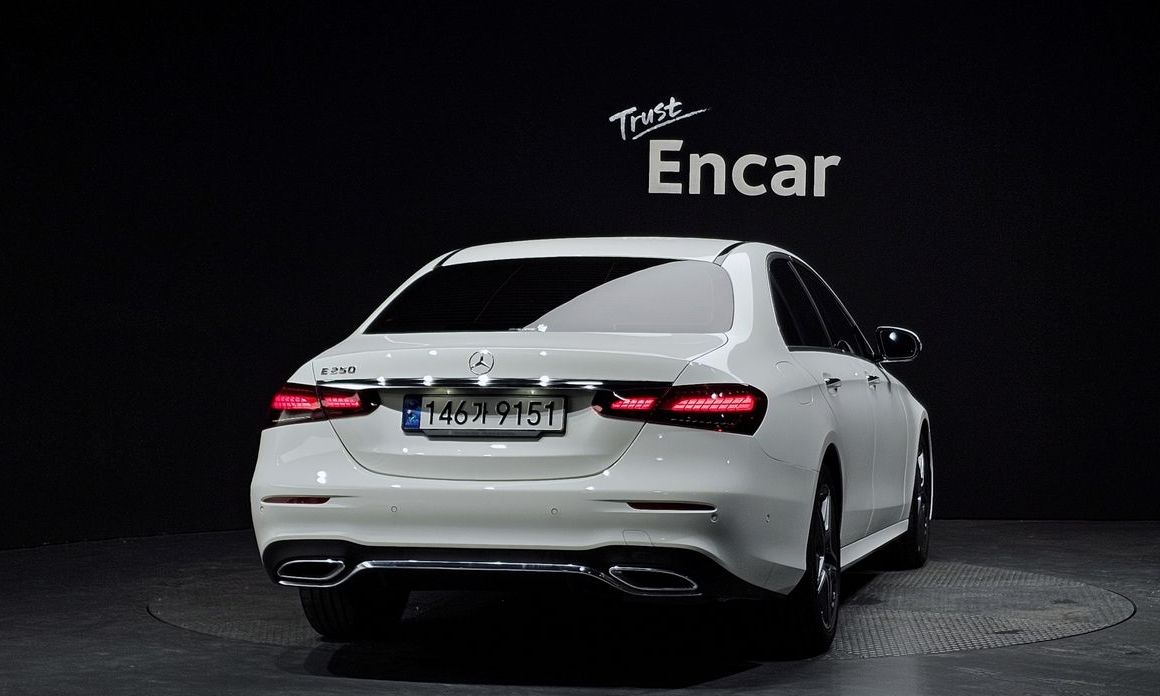 Mercedes-Benz E-Class E250 AMG Line, 2023