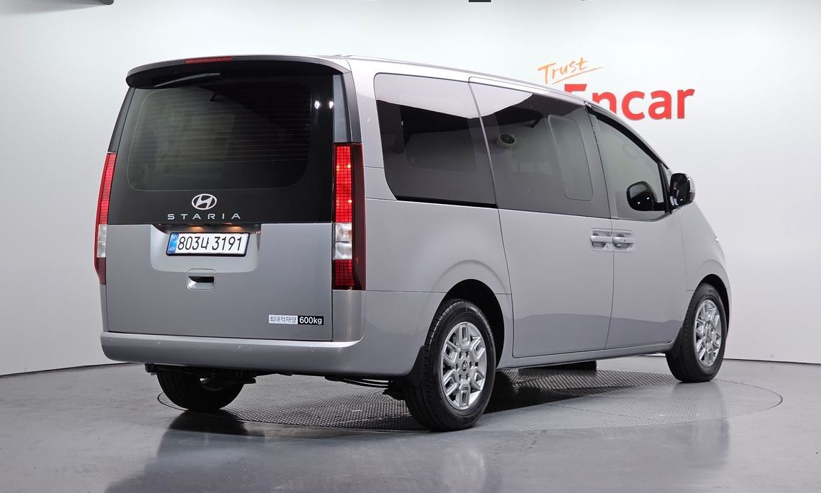Hyundai Staria Cargo 5-Seater, 2025