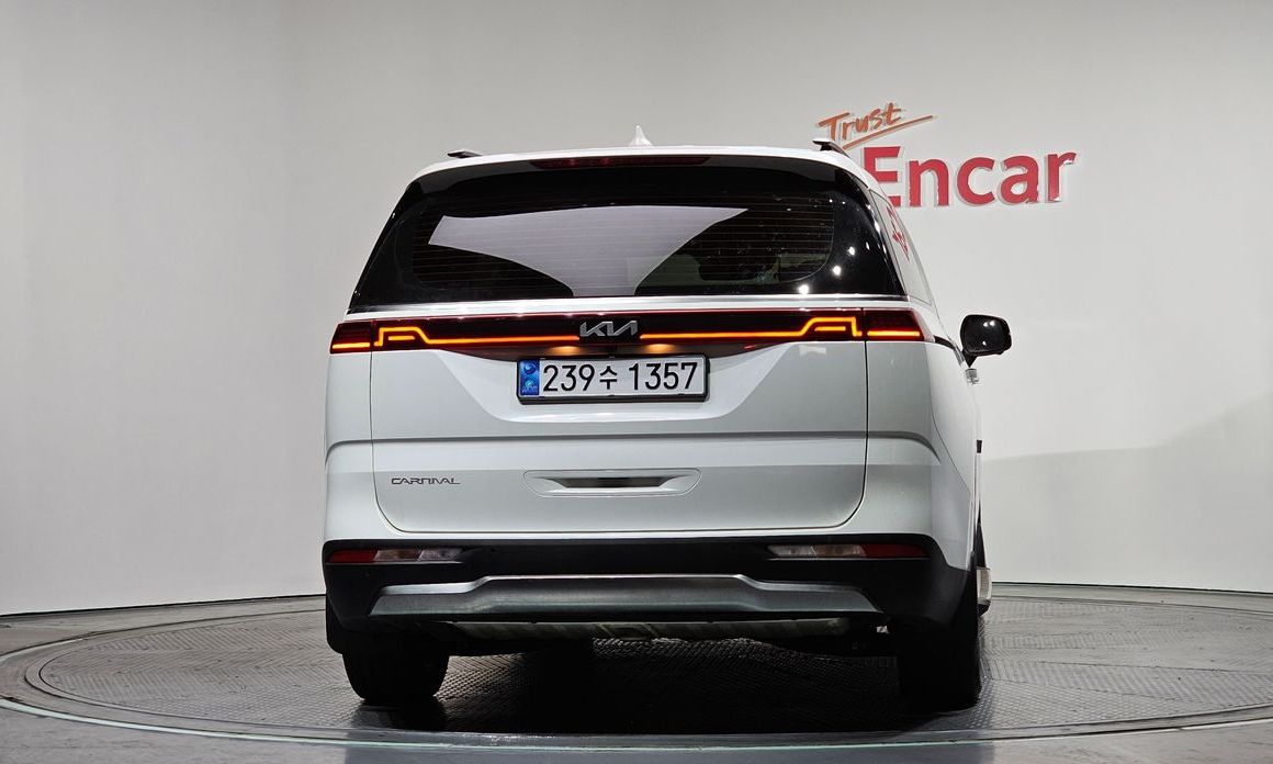 Kia Carnival 9-Seater Signature, 2023