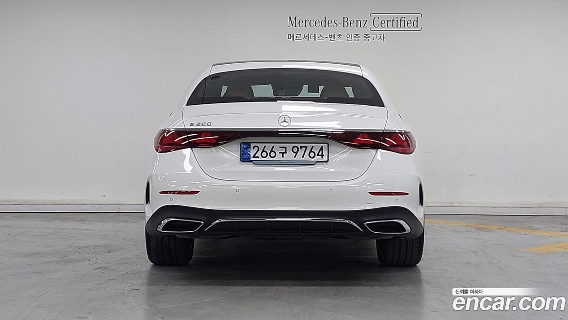 Mercedes-Benz E-Class E200 AMG Line, 2026