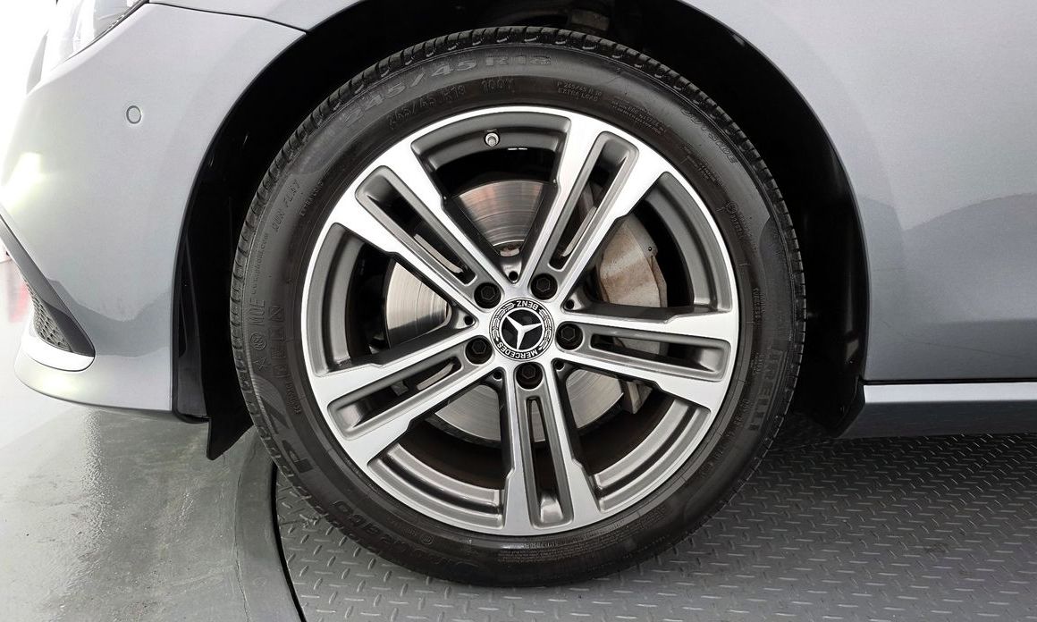 Mercedes-Benz E-Class E350 4MATIC Avantgarde, 2021