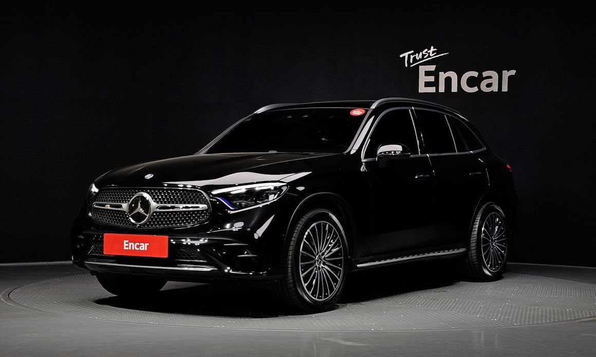 Mercedes-Benz GLC-Class GLC300 4MATIC AMG Line, 2025