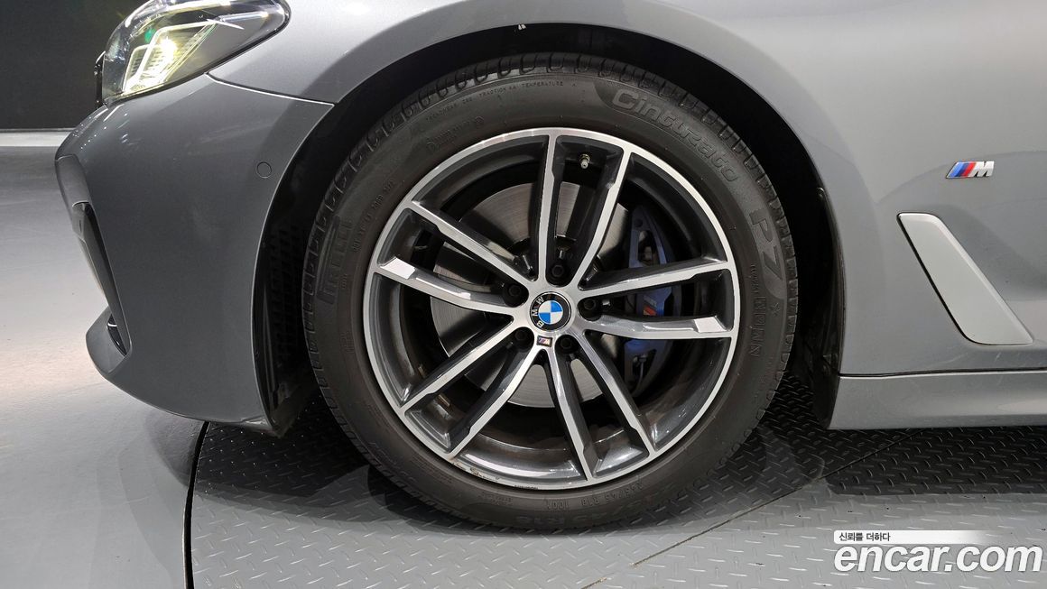 BMW 5-Series 520i M Sport, 2023