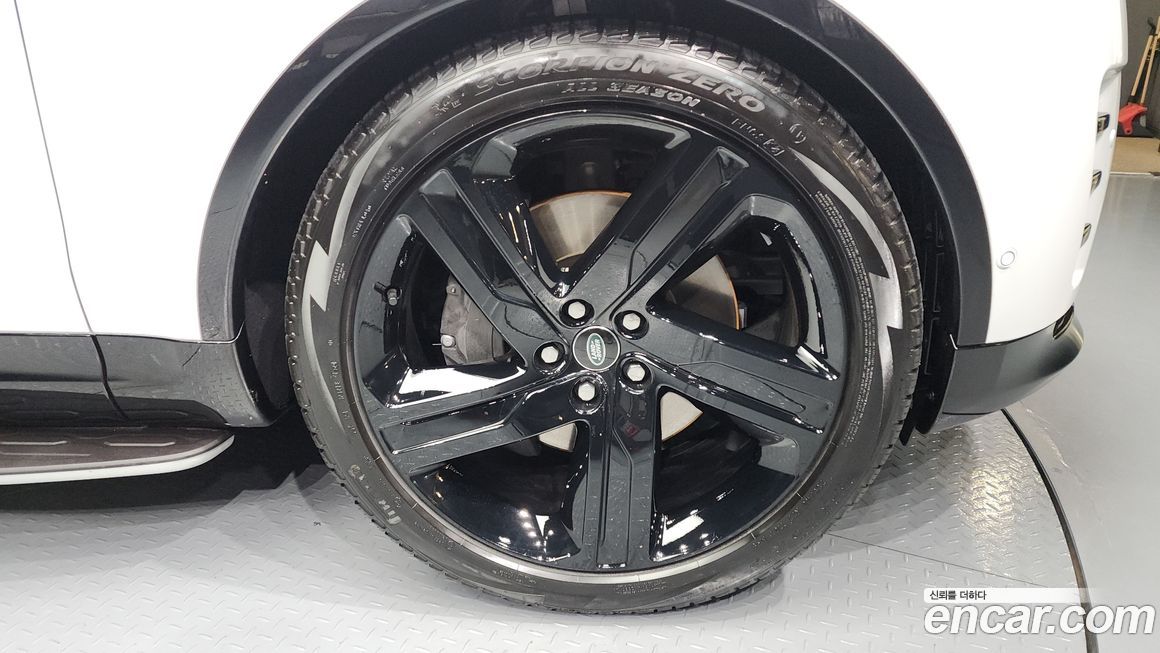 Land Rover Discovery P360 Dynamic HSE, 2025