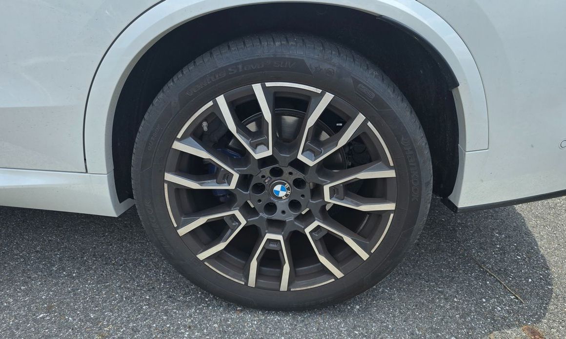 BMW X5 xDrive 40i M Sport, 2025