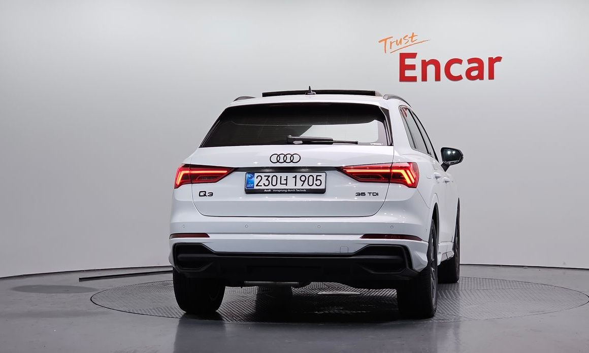 Audi Q3 35 TDI Premium, 2025