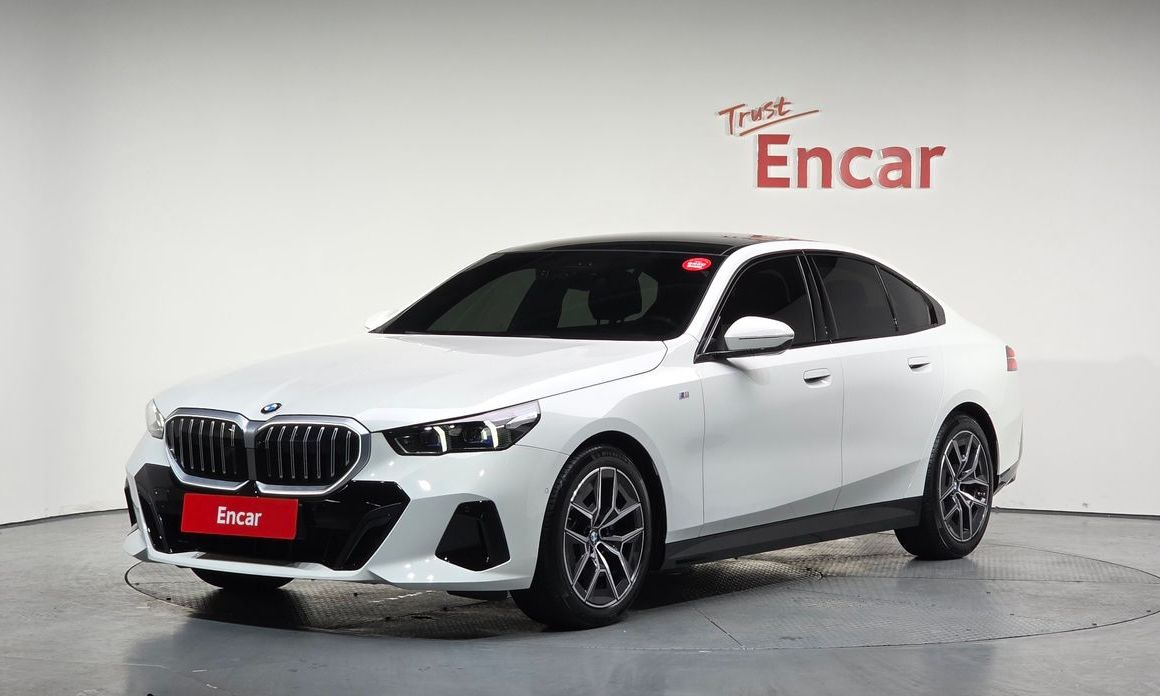 BMW 5-Series 520i M Sport, 2024