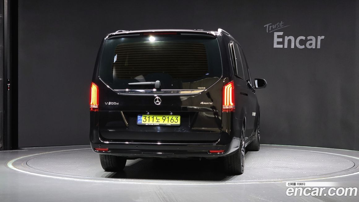 Mercedes-Benz V-Class V300 CDI, 2023