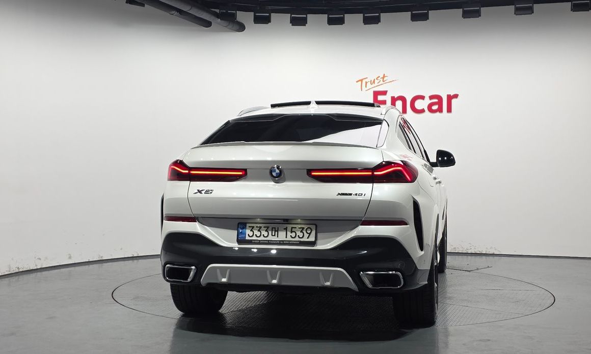 BMW X6 xDrive40i M Sport, 2023