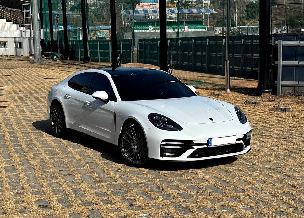 Porsche Panamera 2.9 AWD Platinum Edition, 2022