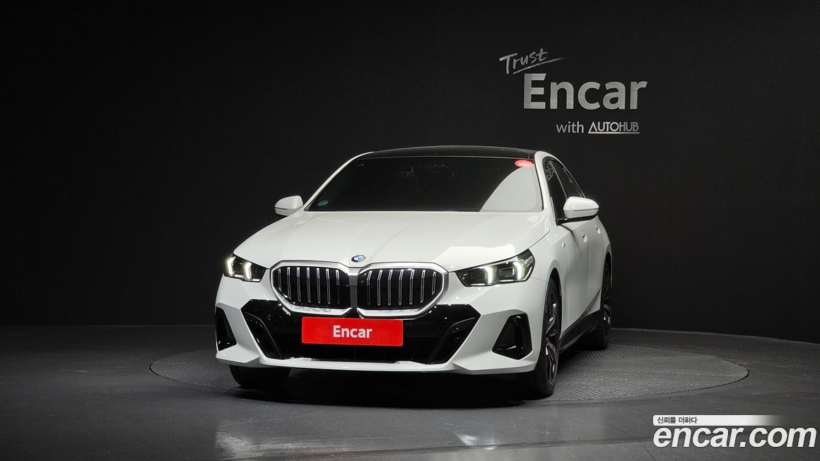 BMW 5-Series 530i xDrive M Sport, 2024