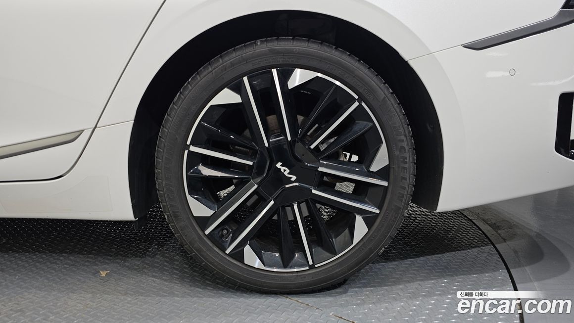 Kia K8 2.5 Gasoline 2WD, 2025