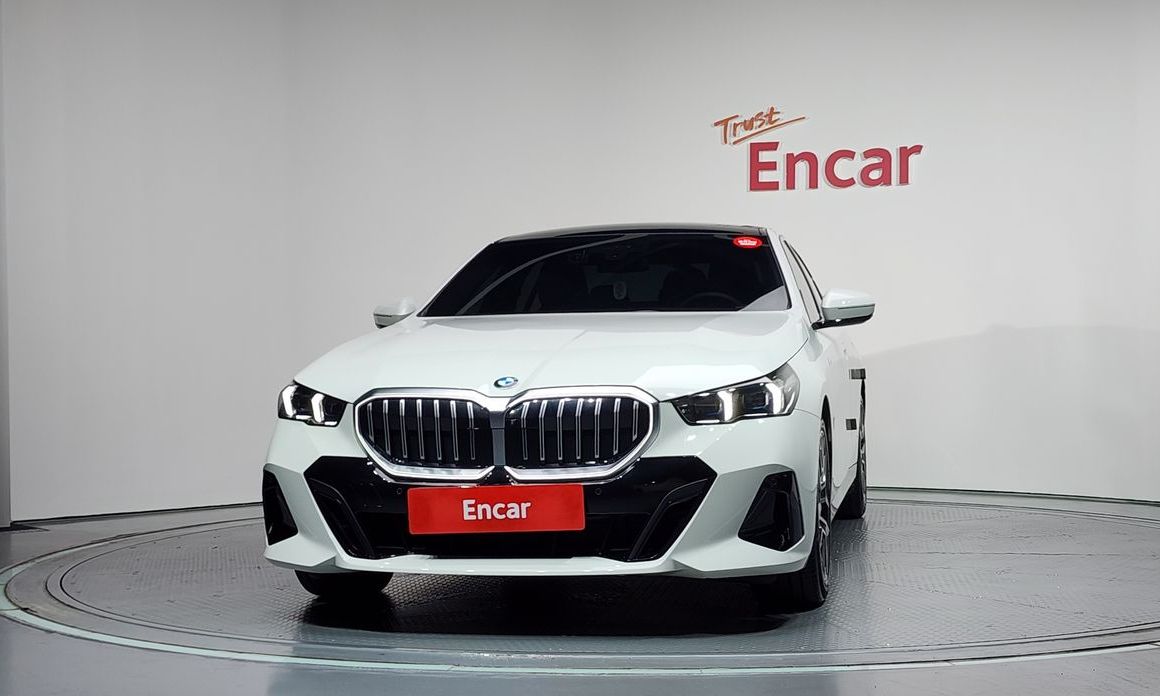 BMW 5-Series 520i M Sport, 2024