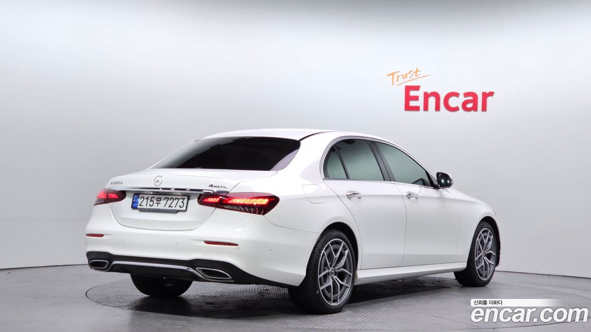 Mercedes-Benz E-Class E220d 4MATIC AMG Line, 2022