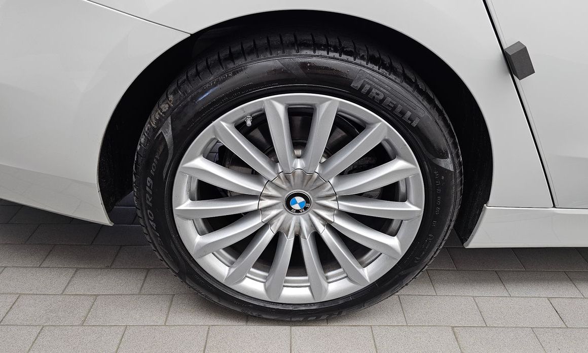 BMW Gran Turismo 620d Luxury, 2024