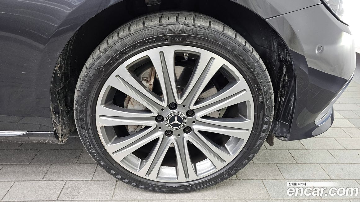 Mercedes-Benz E-Class E350 4MATIC Exclusive, 2023