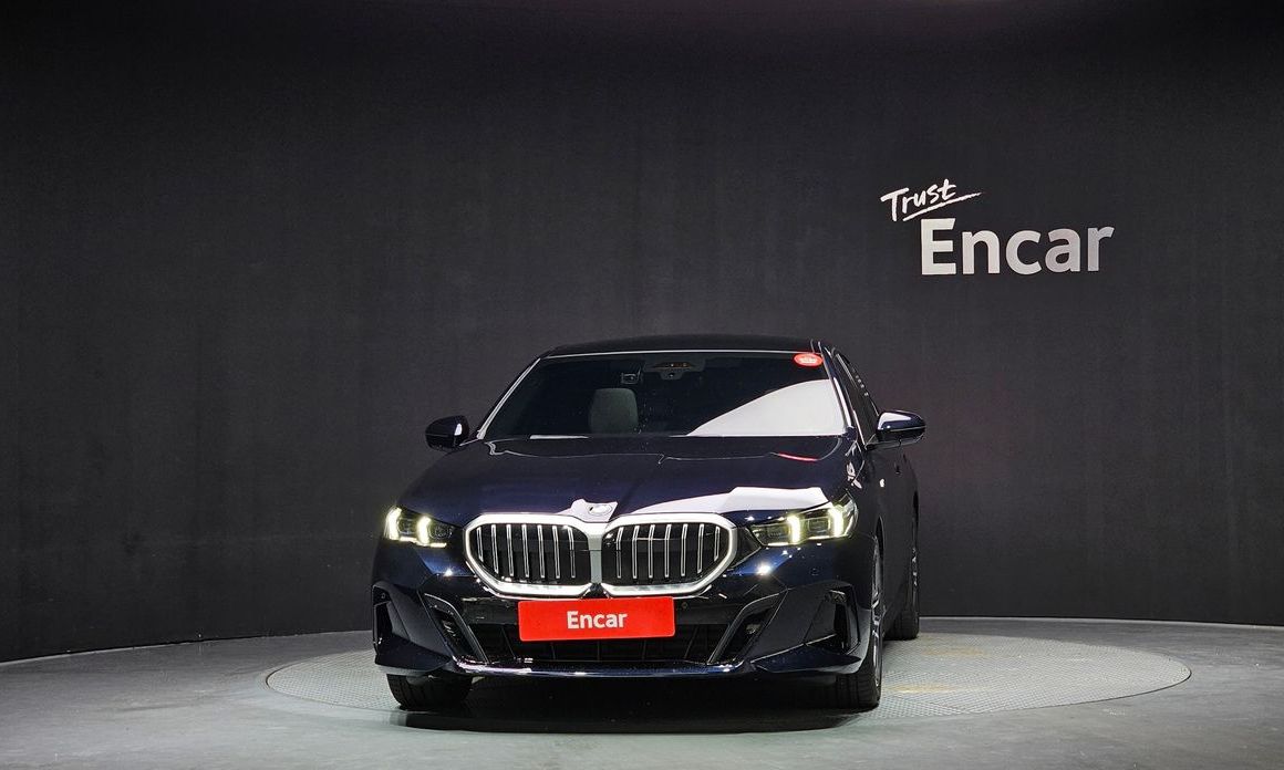 BMW 5-Series 523d M Sport, 2025