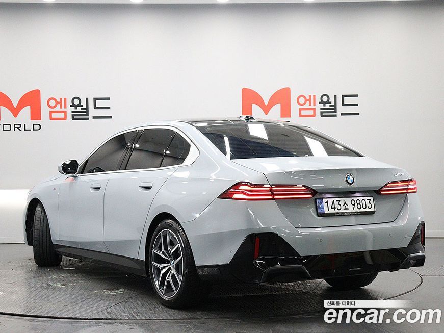 BMW 5-Series 520i M Sport, 2024