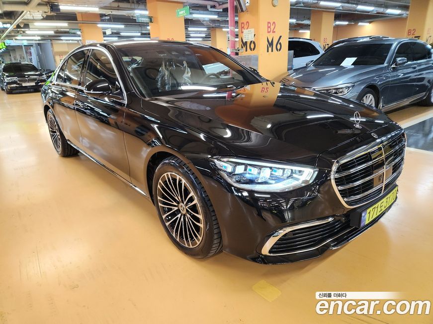 Mercedes-Benz S-Class S350 d 4MATIC, 2025