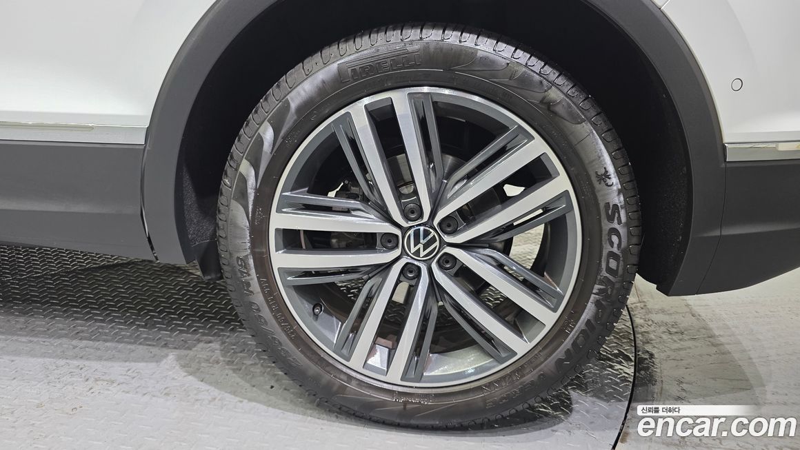 Volkswagen Tiguan 2.0 TDI Prestige, 2023