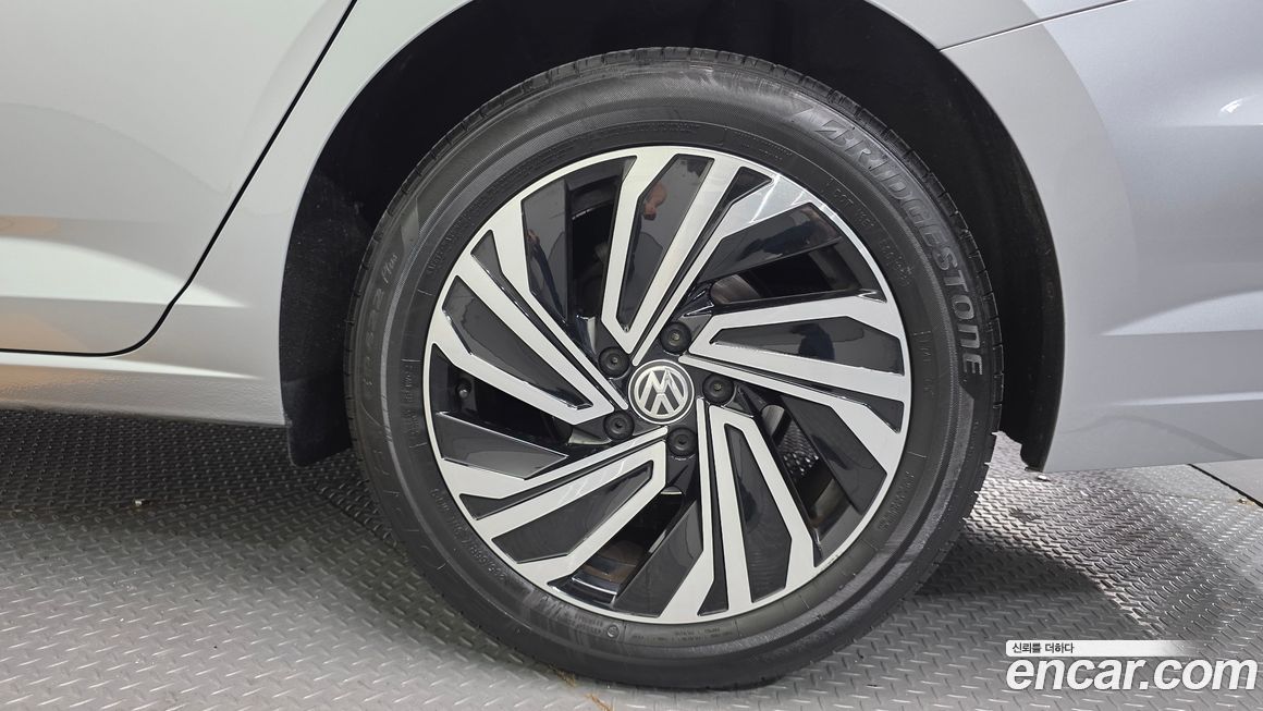 Volkswagen Jetta 1.4 TSI Prestige, 2021
