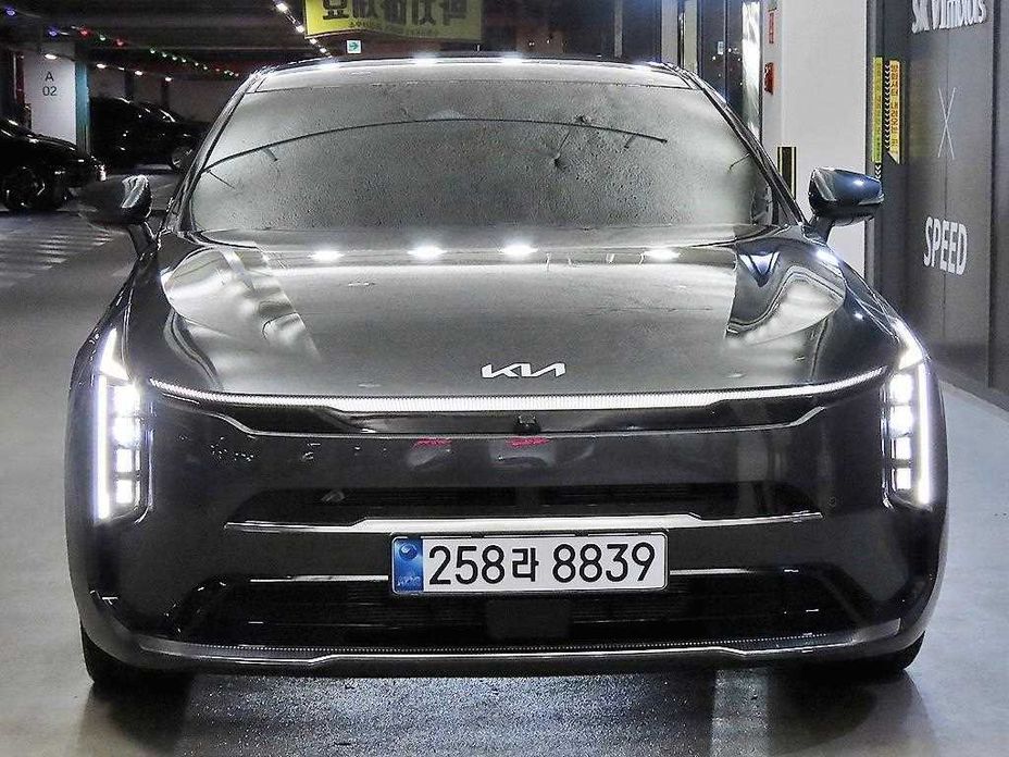 Kia K8 2.5 Gasoline 2WD, 2025
