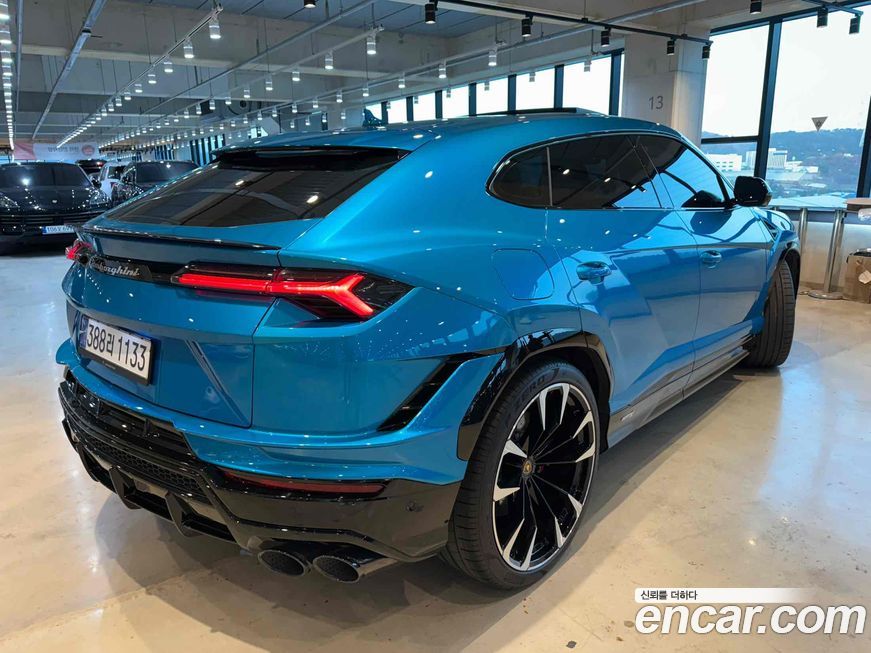 Lamborghini Urus 4.0 V8 S, 2024