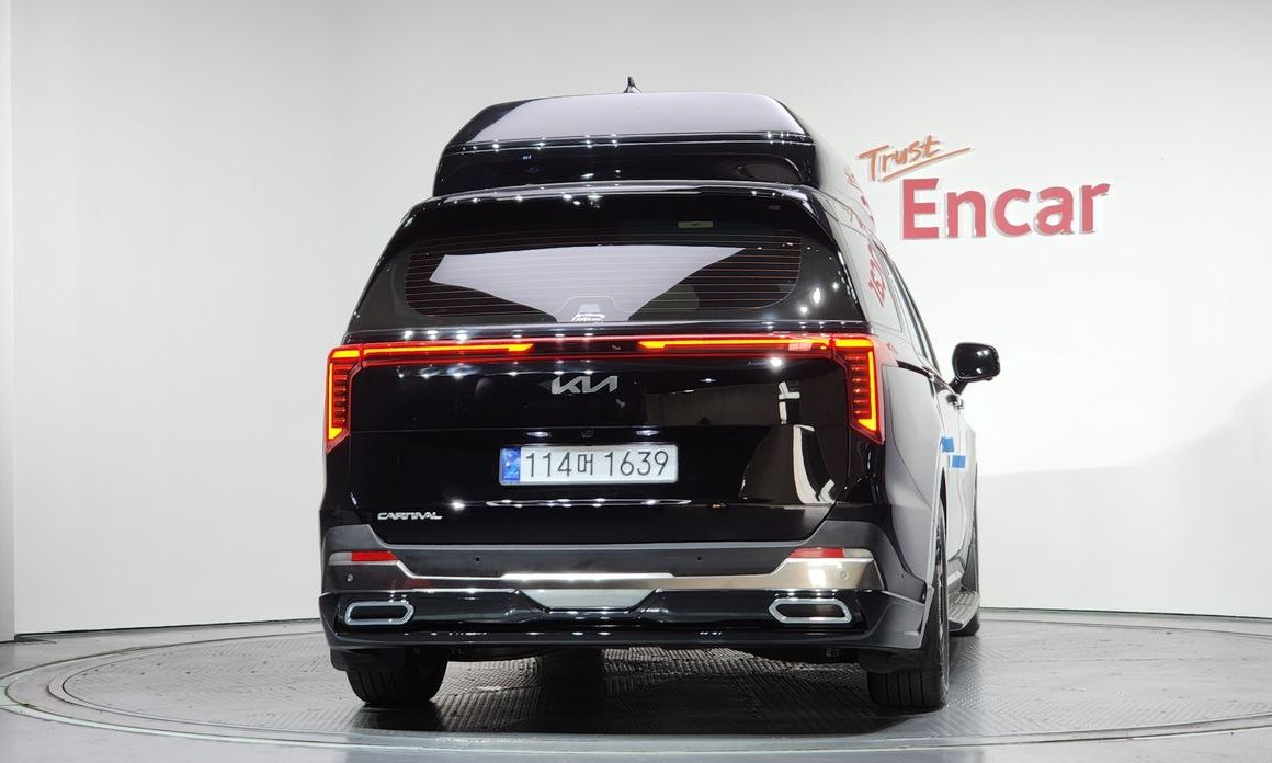 Kia Carnival 9-Seater Hi Limousine (Special Vehicle), 2024