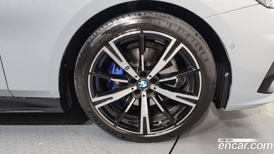 BMW 5-Series 530i xDrive M Sport, 2024