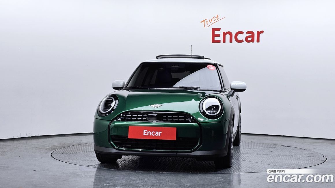 Mini Cooper Classic, 2025