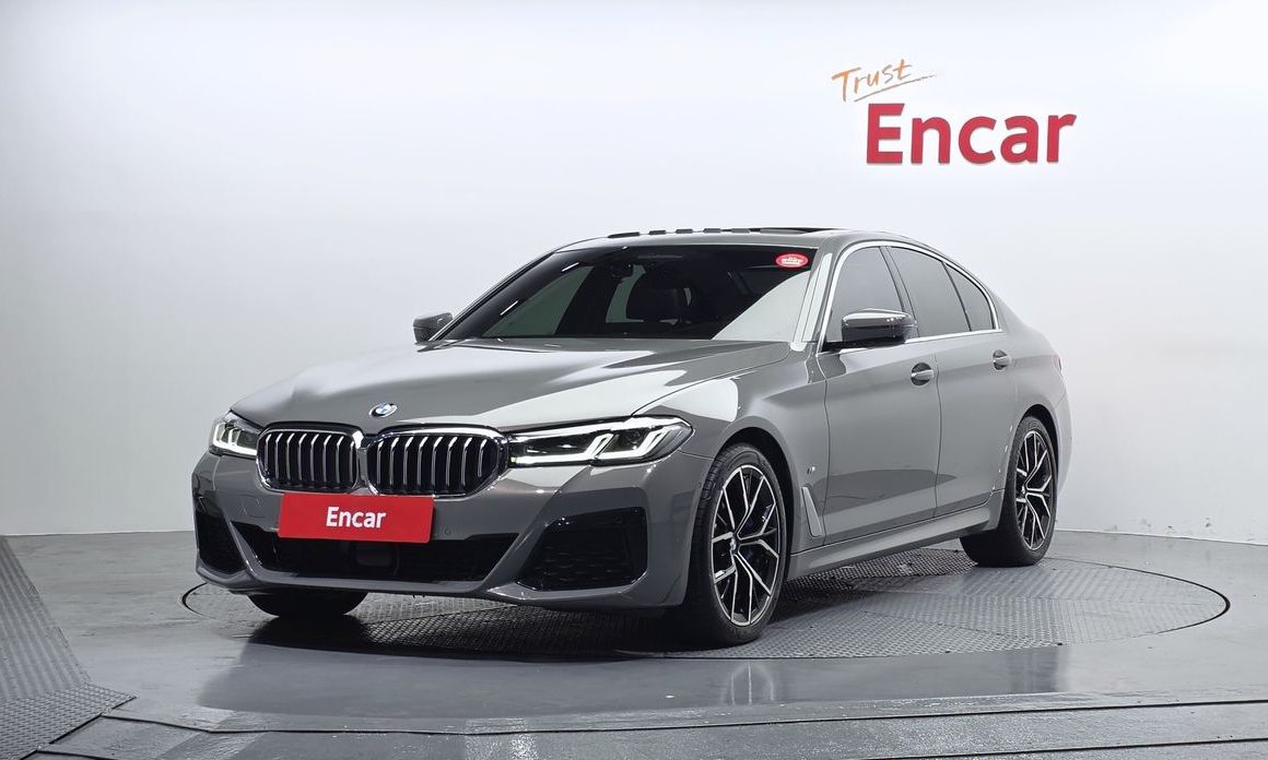 BMW 5-Series 530i M Sport Package, 2022