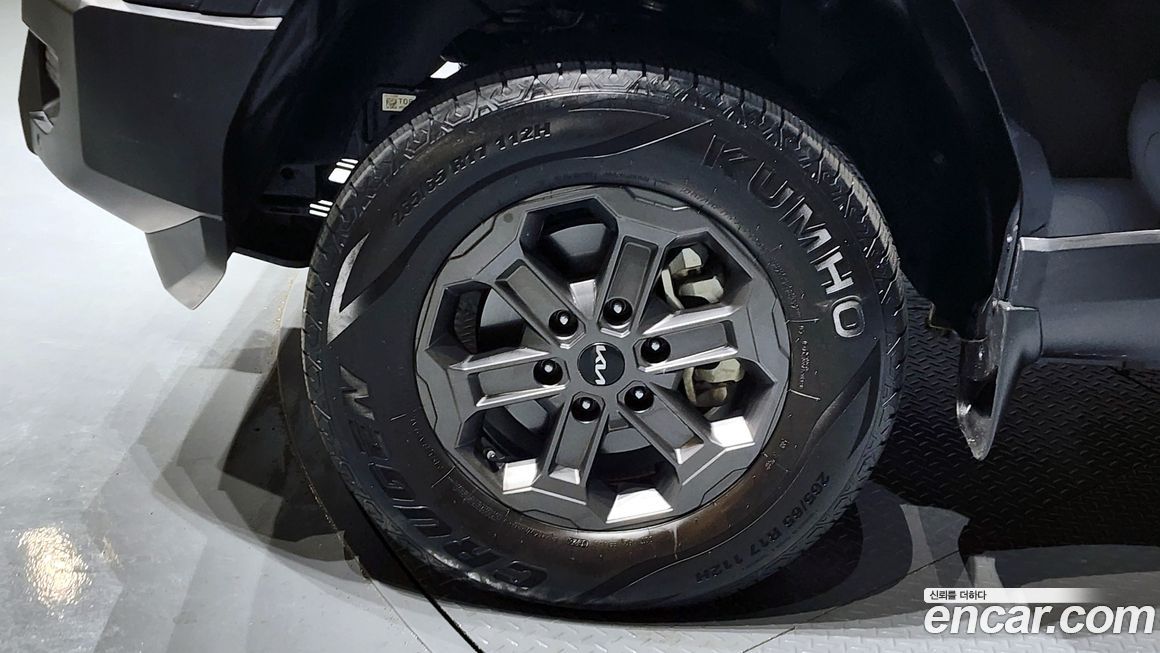 Kia Tasman 2.5T Gasoline 4WD, 2026